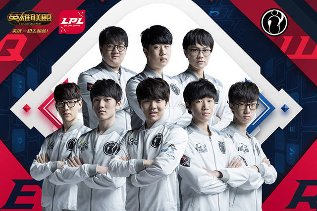 现得格外顽 现得格外顽