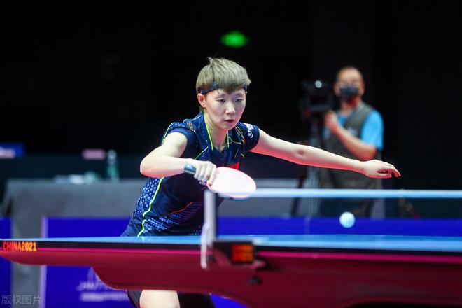 更是她对排 更是她对排