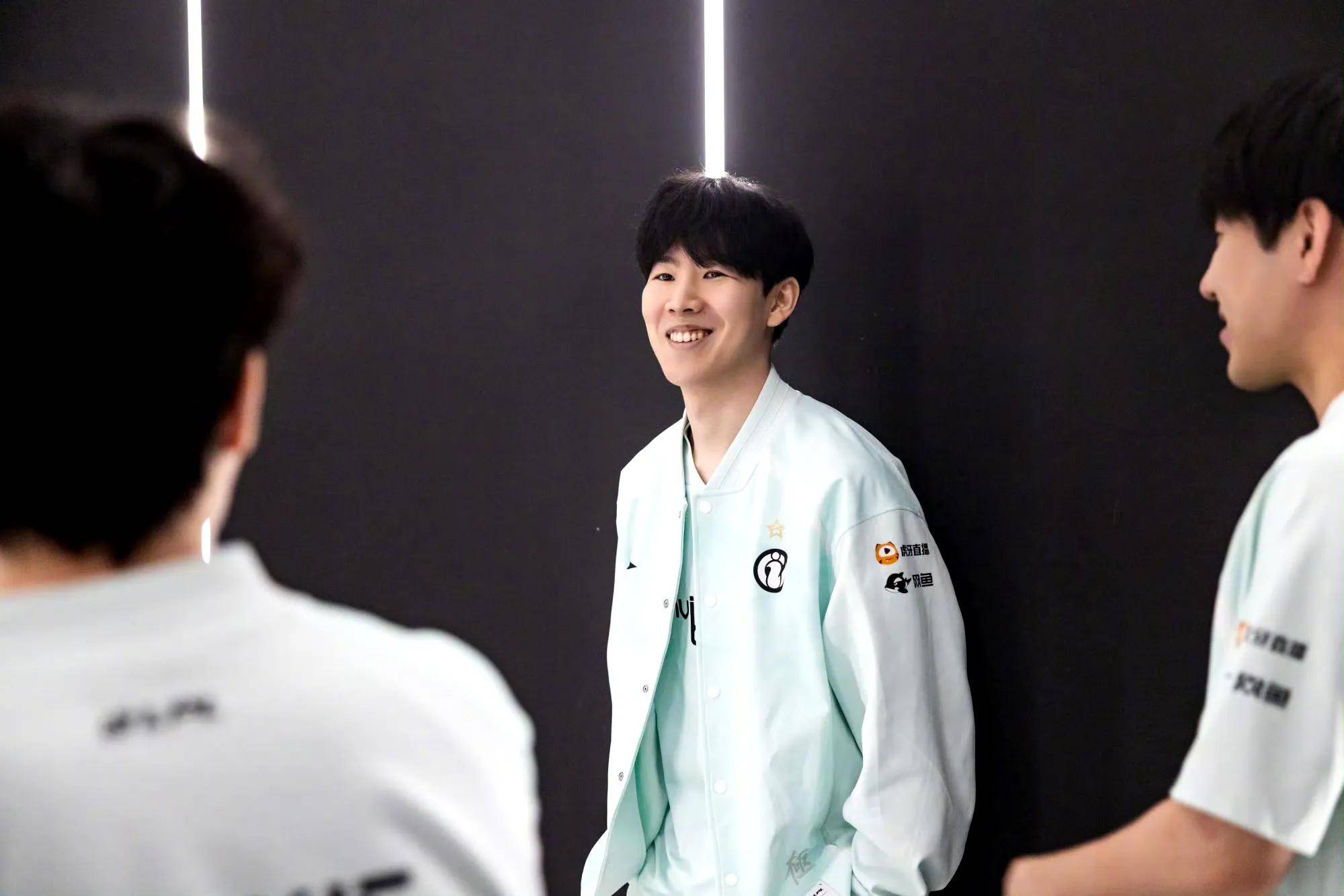 都提出更高 都提出更高