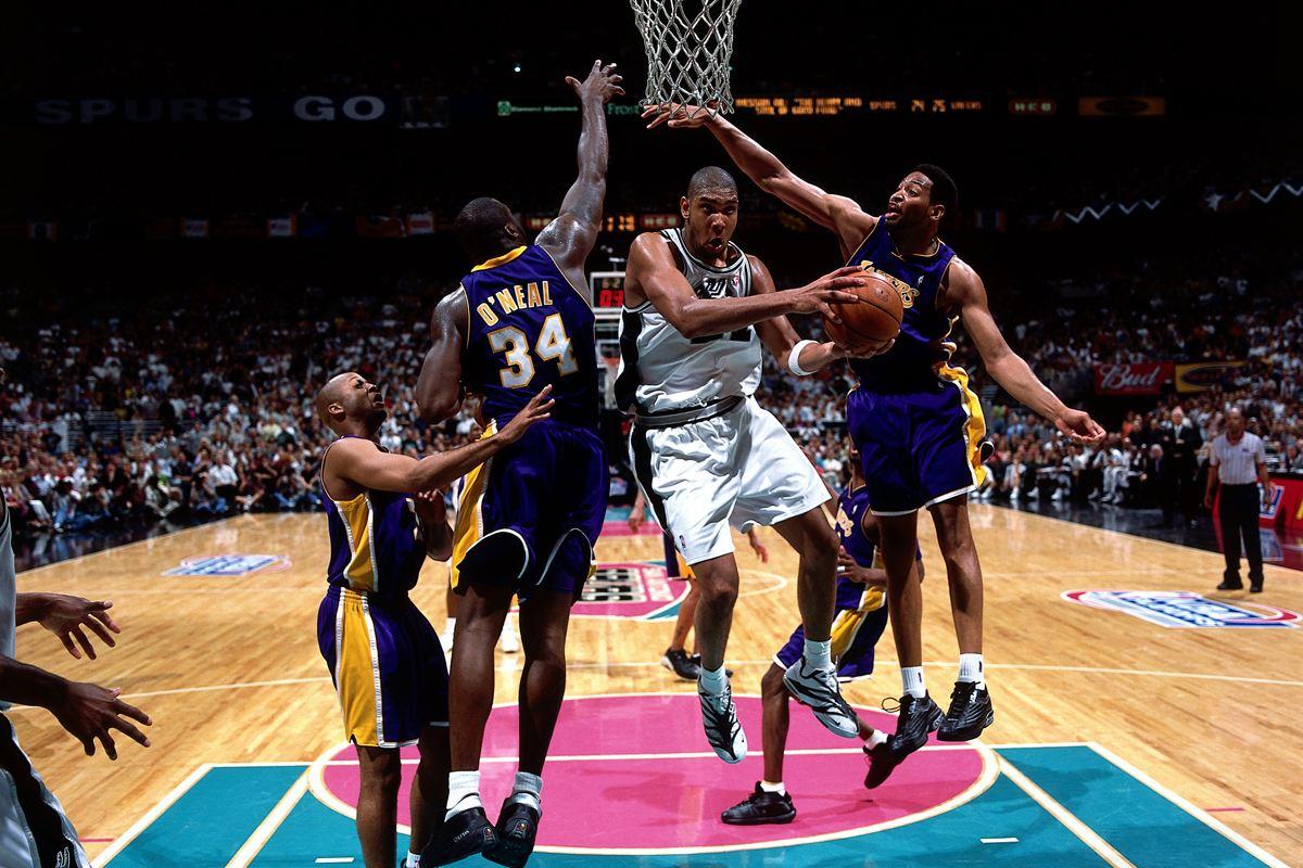 现二三垒有 现二三垒有